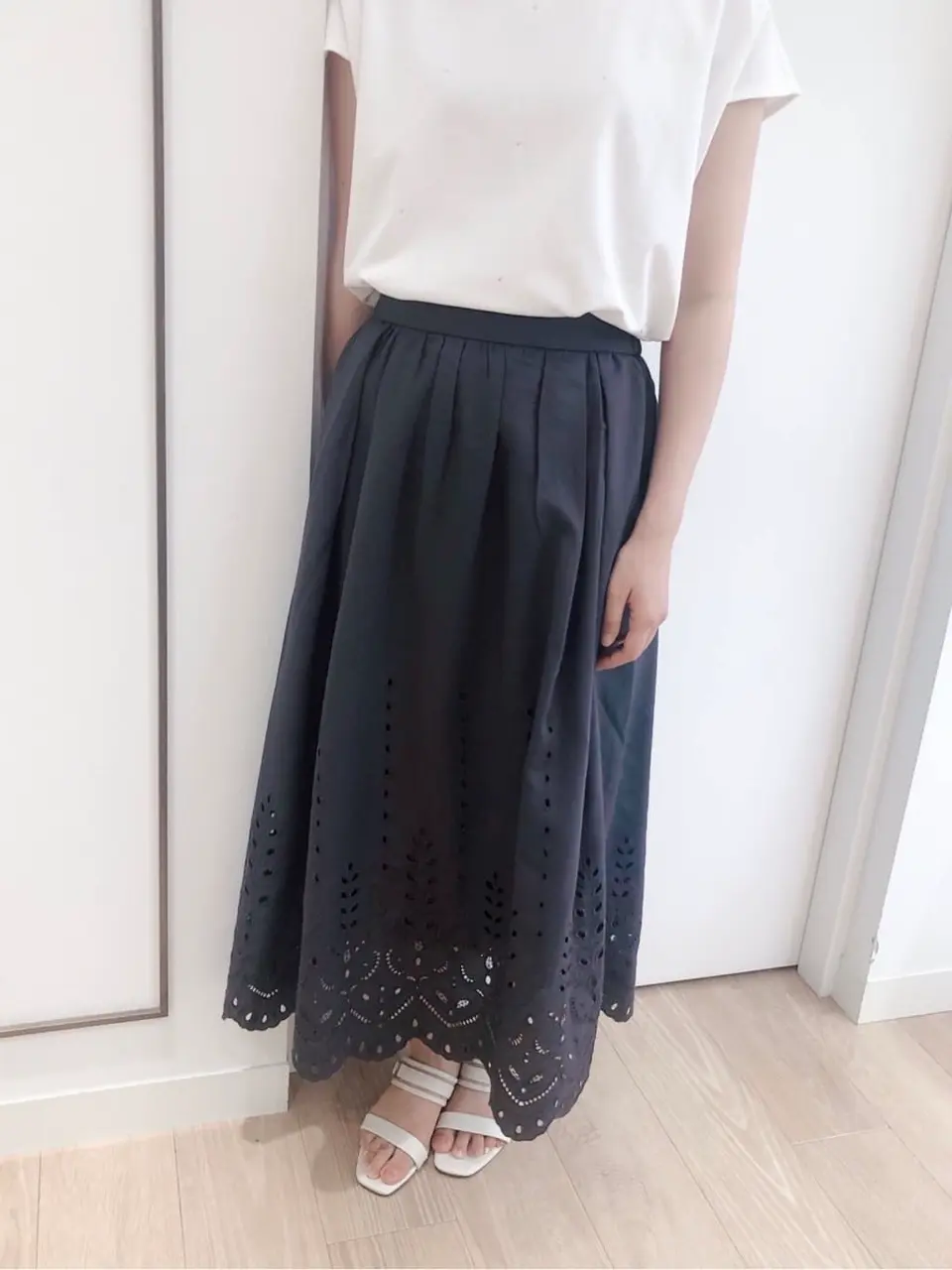 ANY SIS スタッフ コーディネート画像