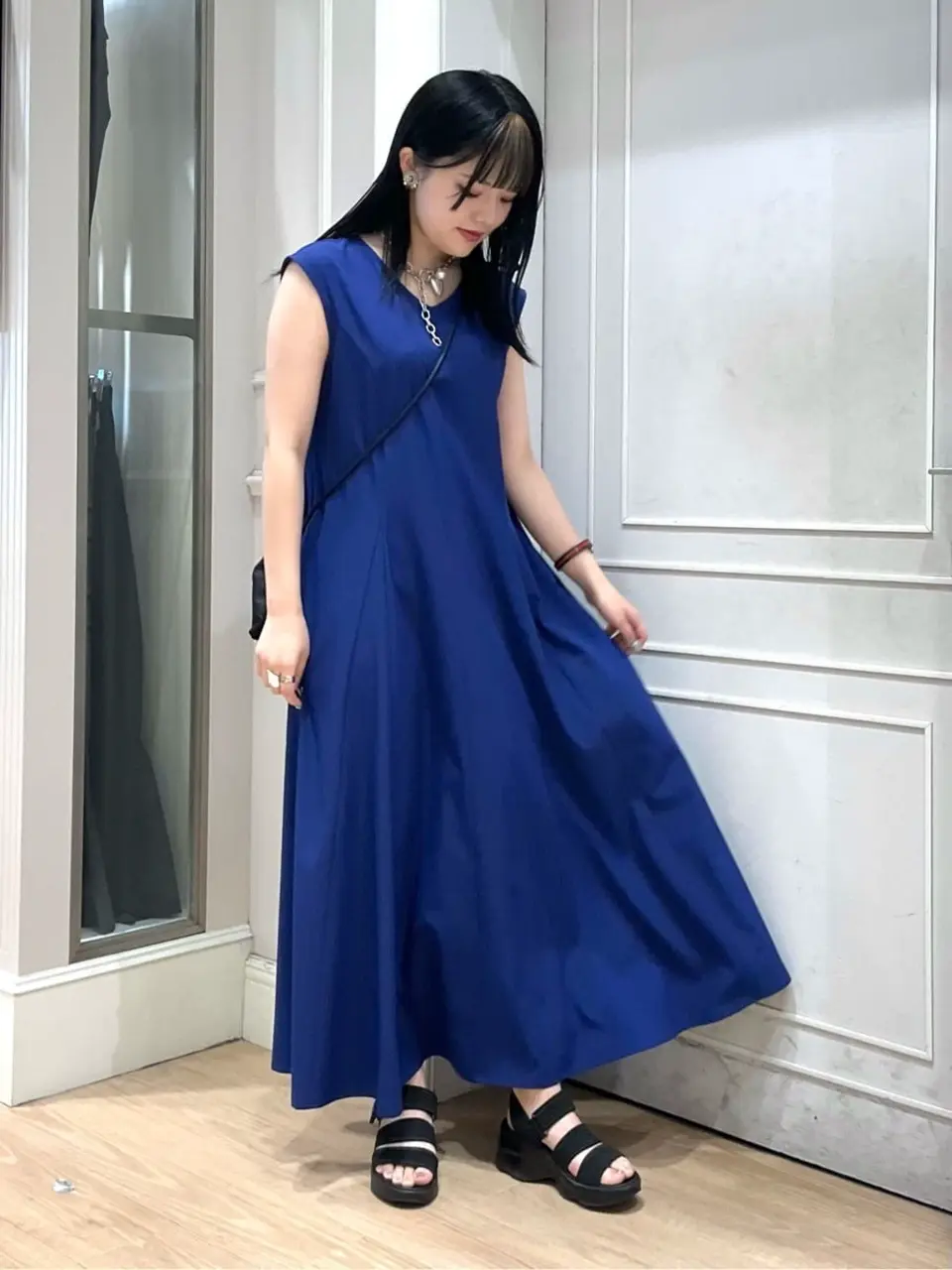 ANY SIS erika コーディネート画像