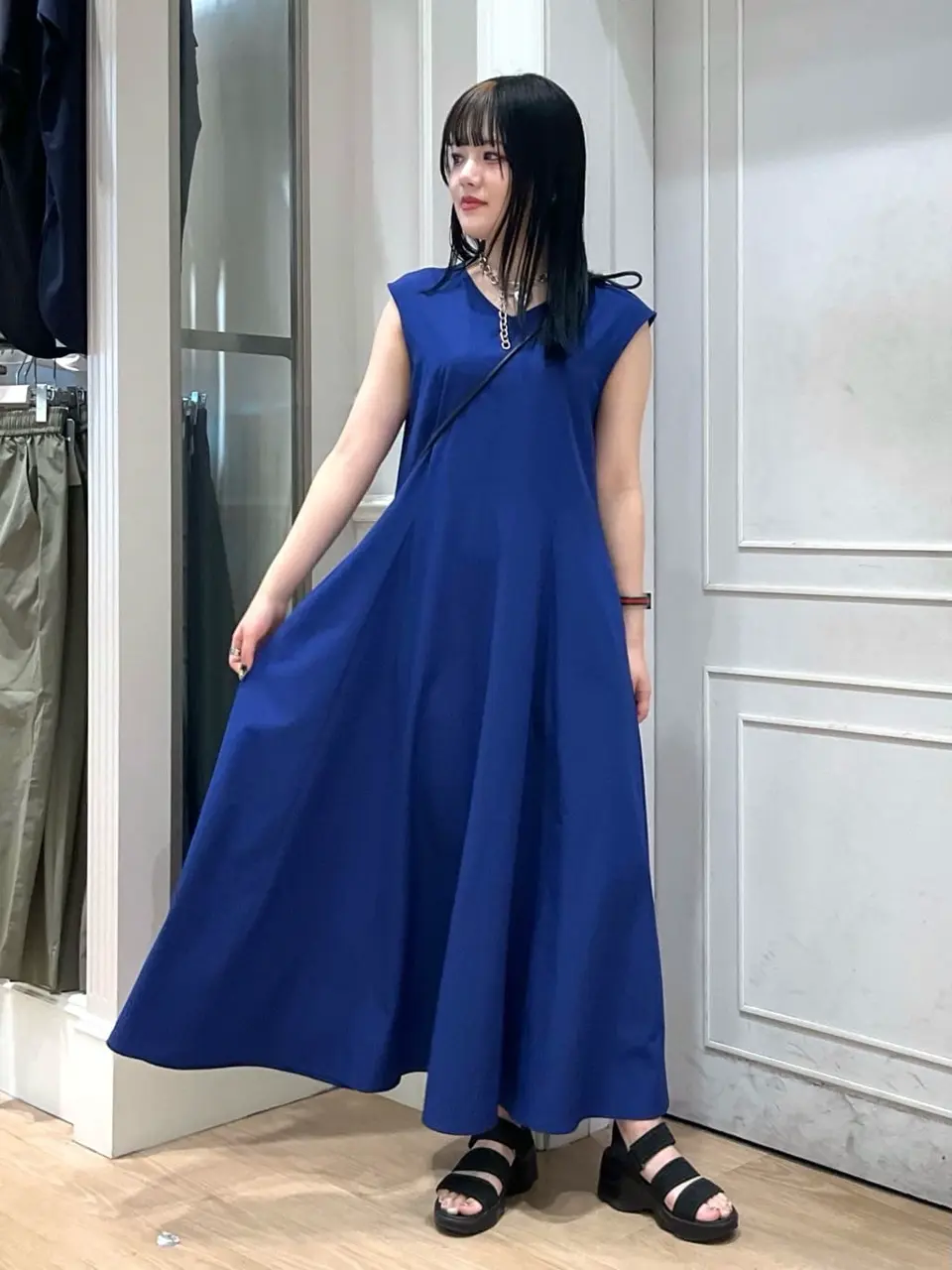 ANY SIS erika コーディネート画像