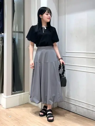 ANY SIS erika コーディネート画像