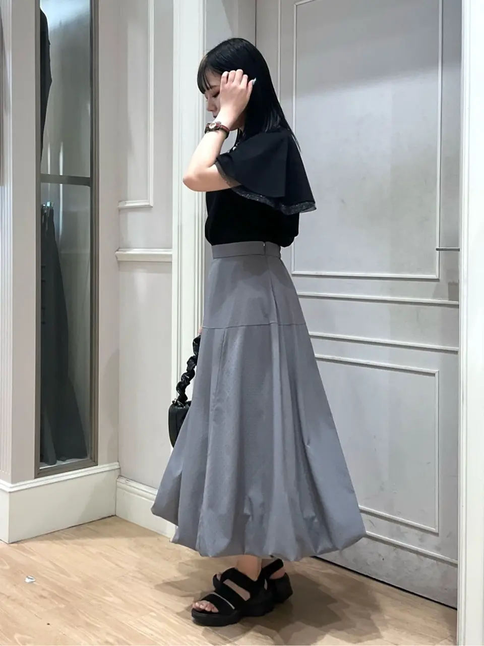 ANY SIS erika コーディネート画像