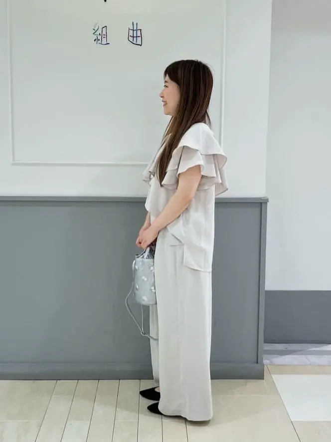 ANY SIS スタッフ コーディネート画像