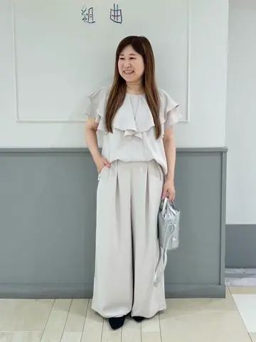 ANY SIS スタッフ コーディネート画像