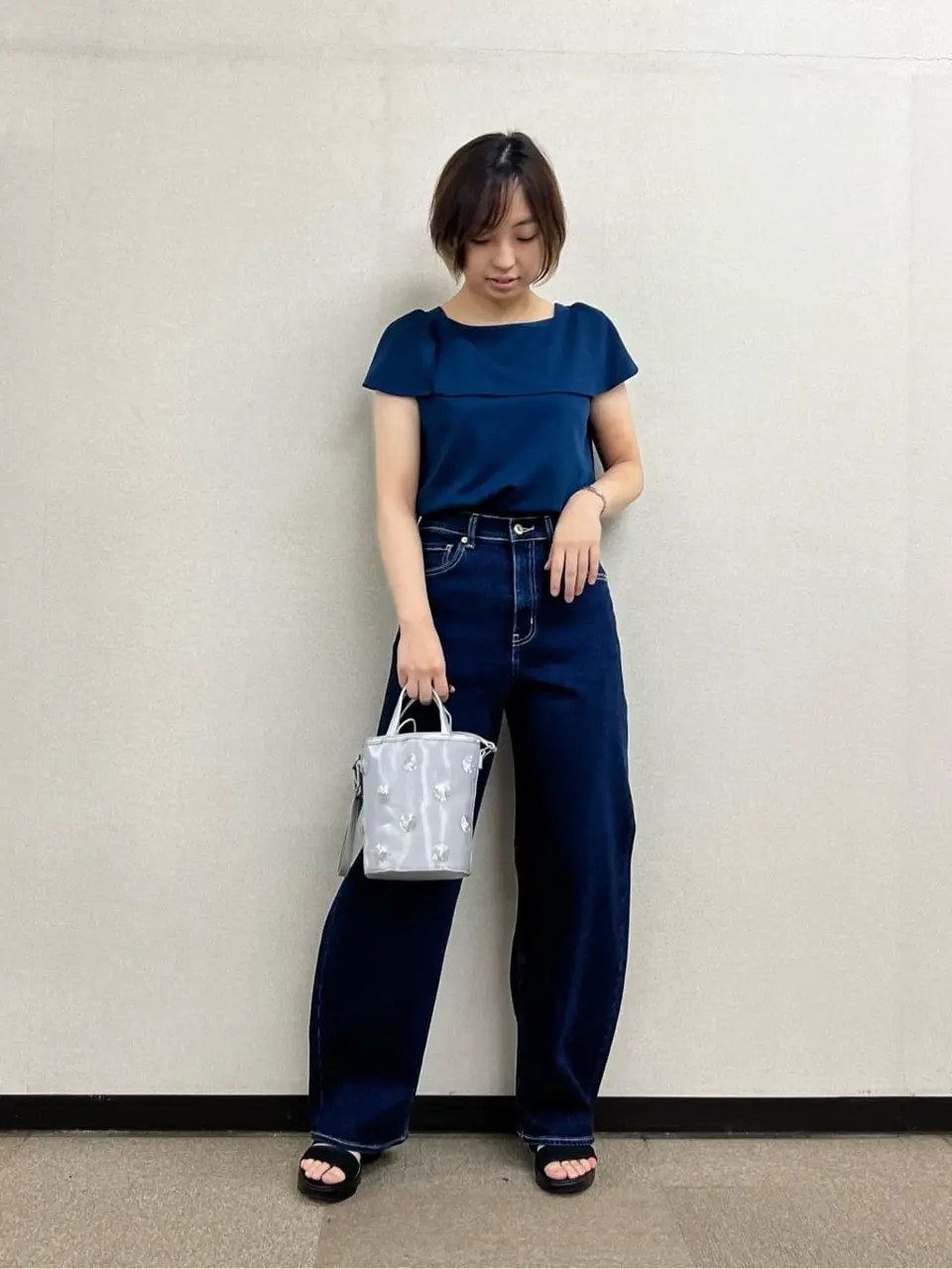 ANY SIS 村上 コーディネート画像