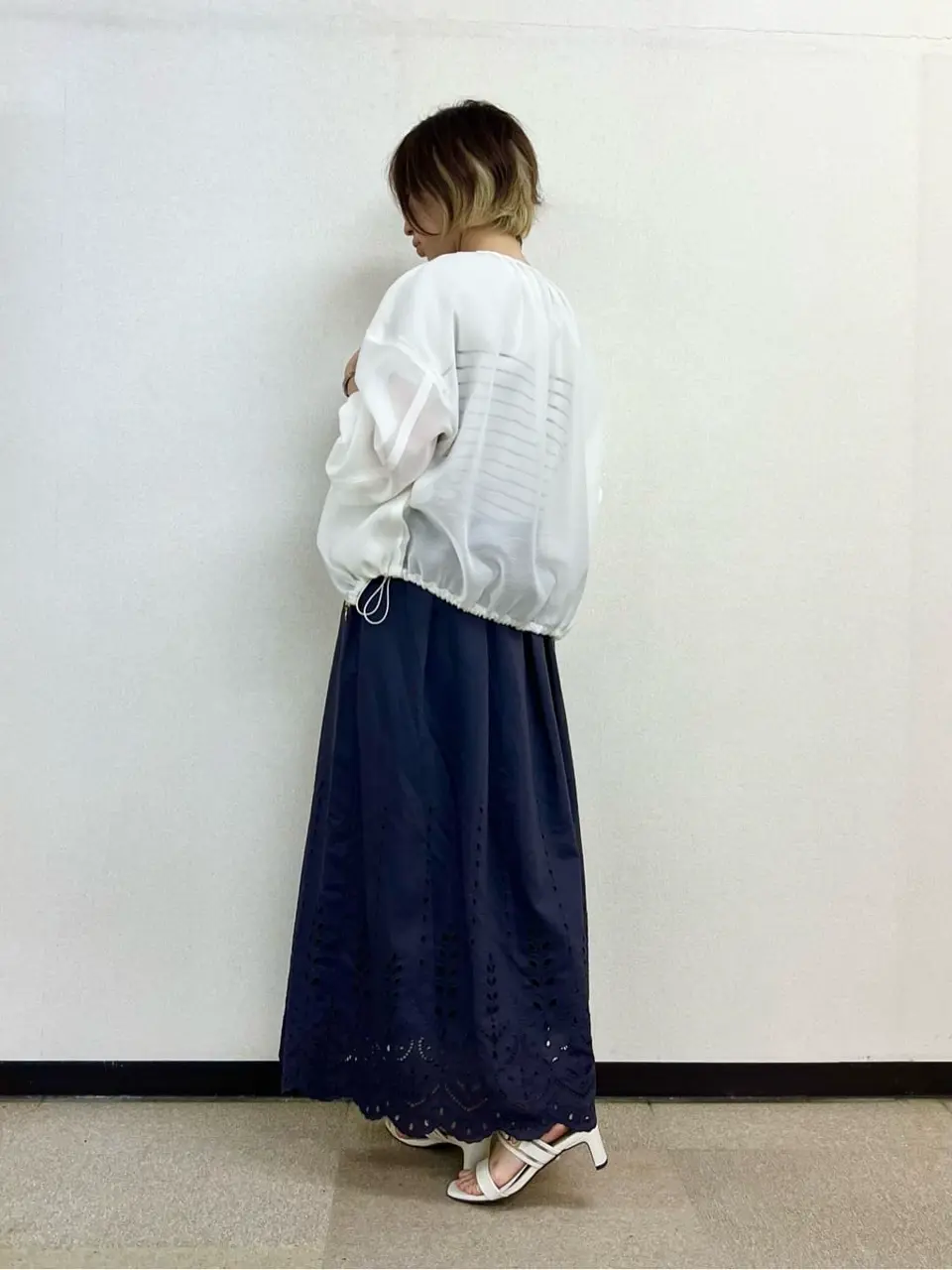 ANY SIS 村上 コーディネート画像