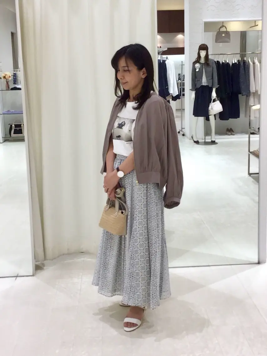 ANY SIS スタッフ コーディネート画像