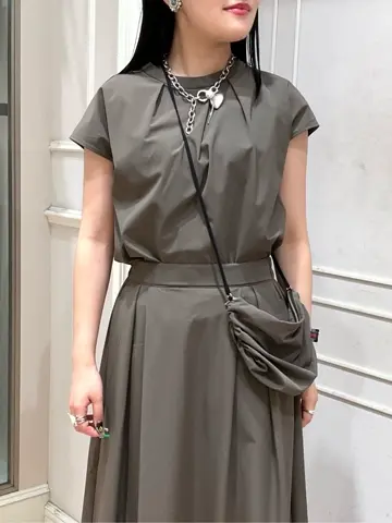 ANY SIS erika コーディネート画像