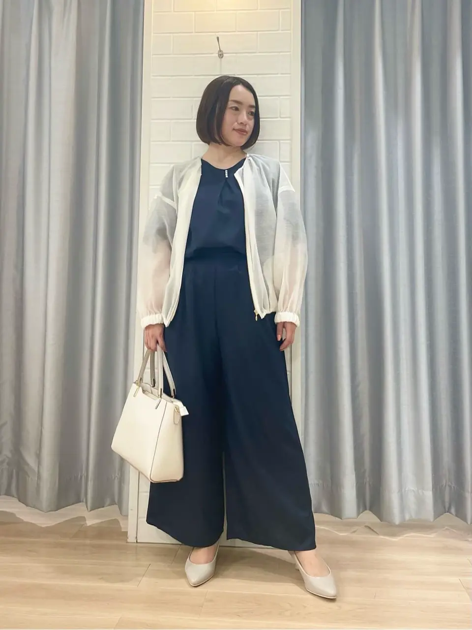 ANY SIS 丸岡 コーディネート画像