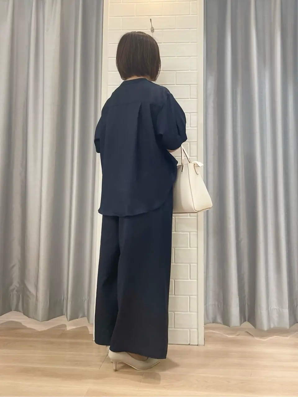 ANY SIS 丸岡 コーディネート画像