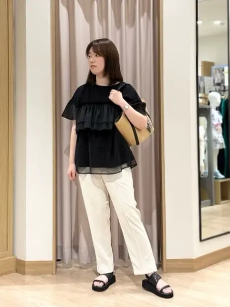 ANY SIS 濱口 コーディネート画像