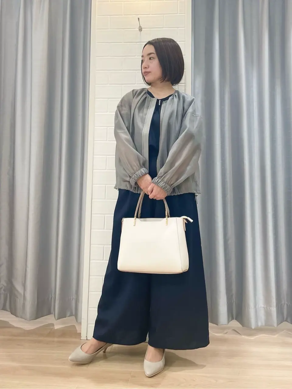 ANY SIS 丸岡 コーディネート画像