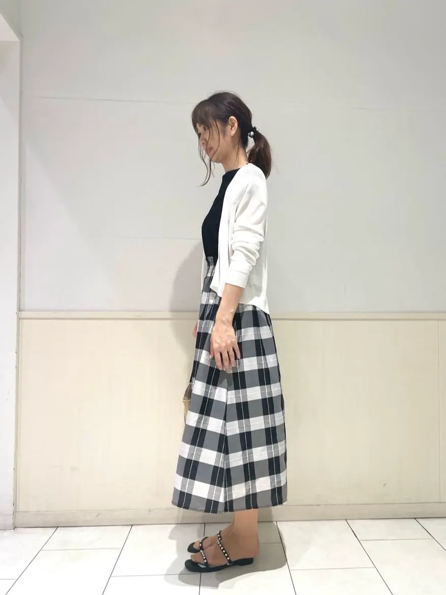 ANY SIS 小山 コーディネート画像