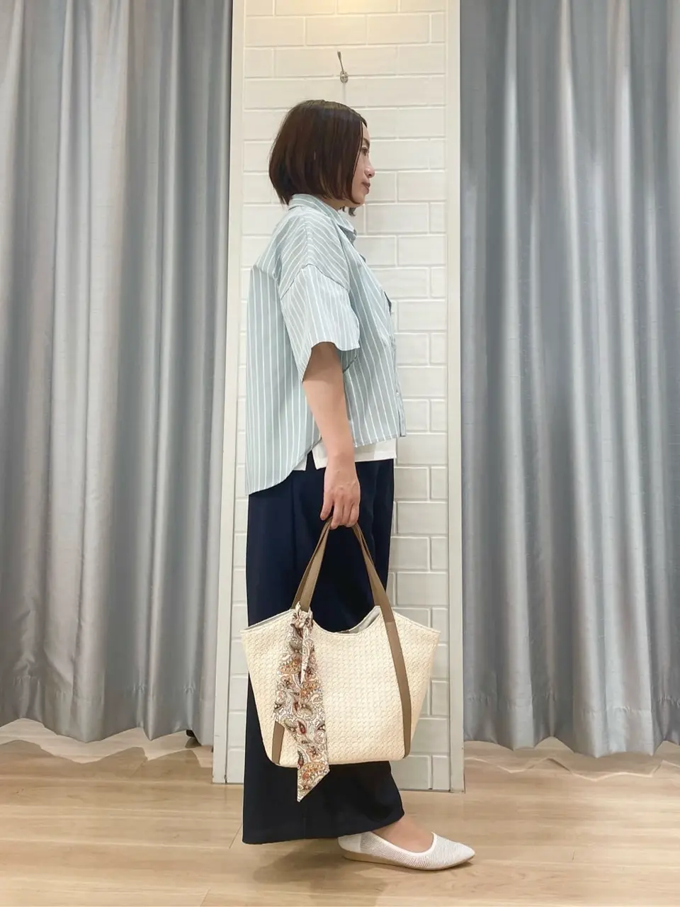 ANY SIS 丸岡 コーディネート画像