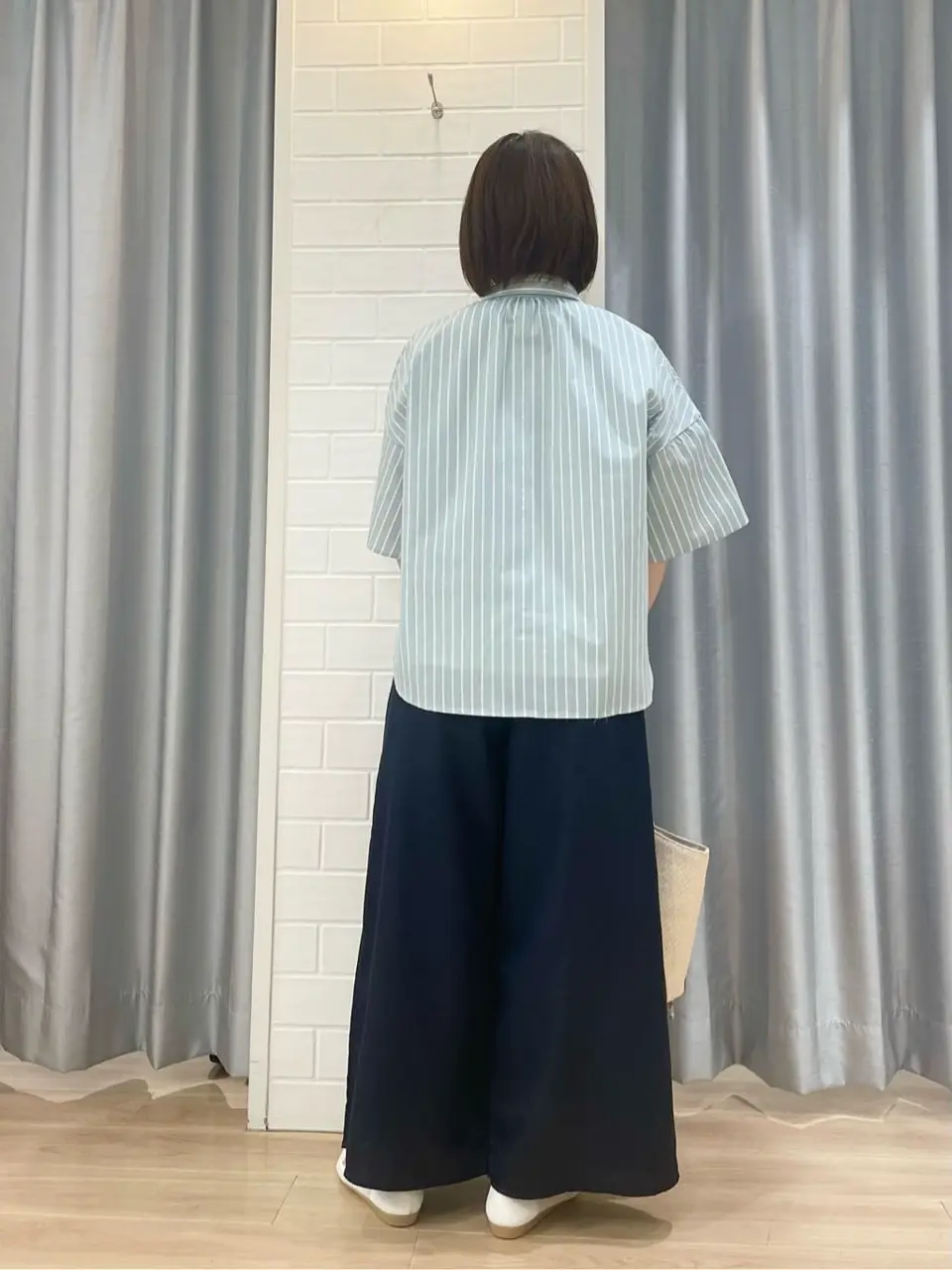 ANY SIS 丸岡 コーディネート画像