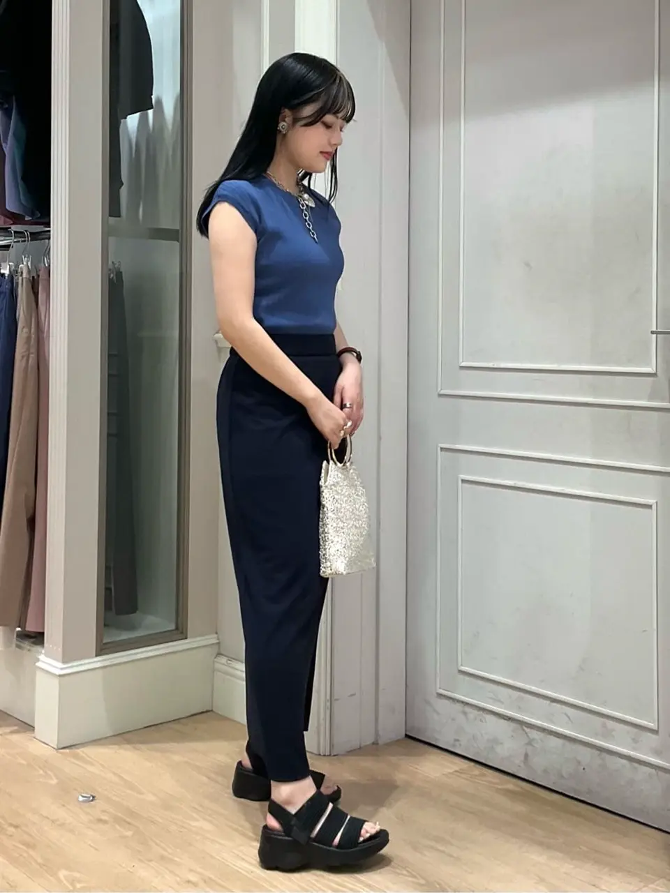 ANY SIS erika コーディネート画像