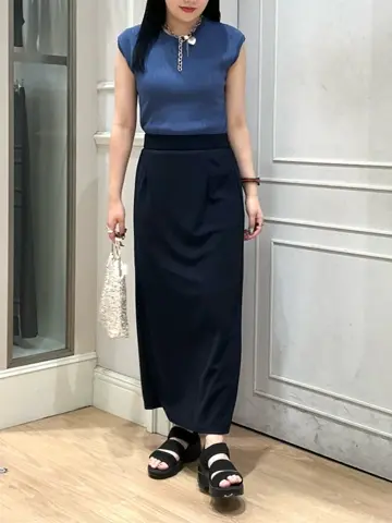 ANY SIS erika コーディネート画像