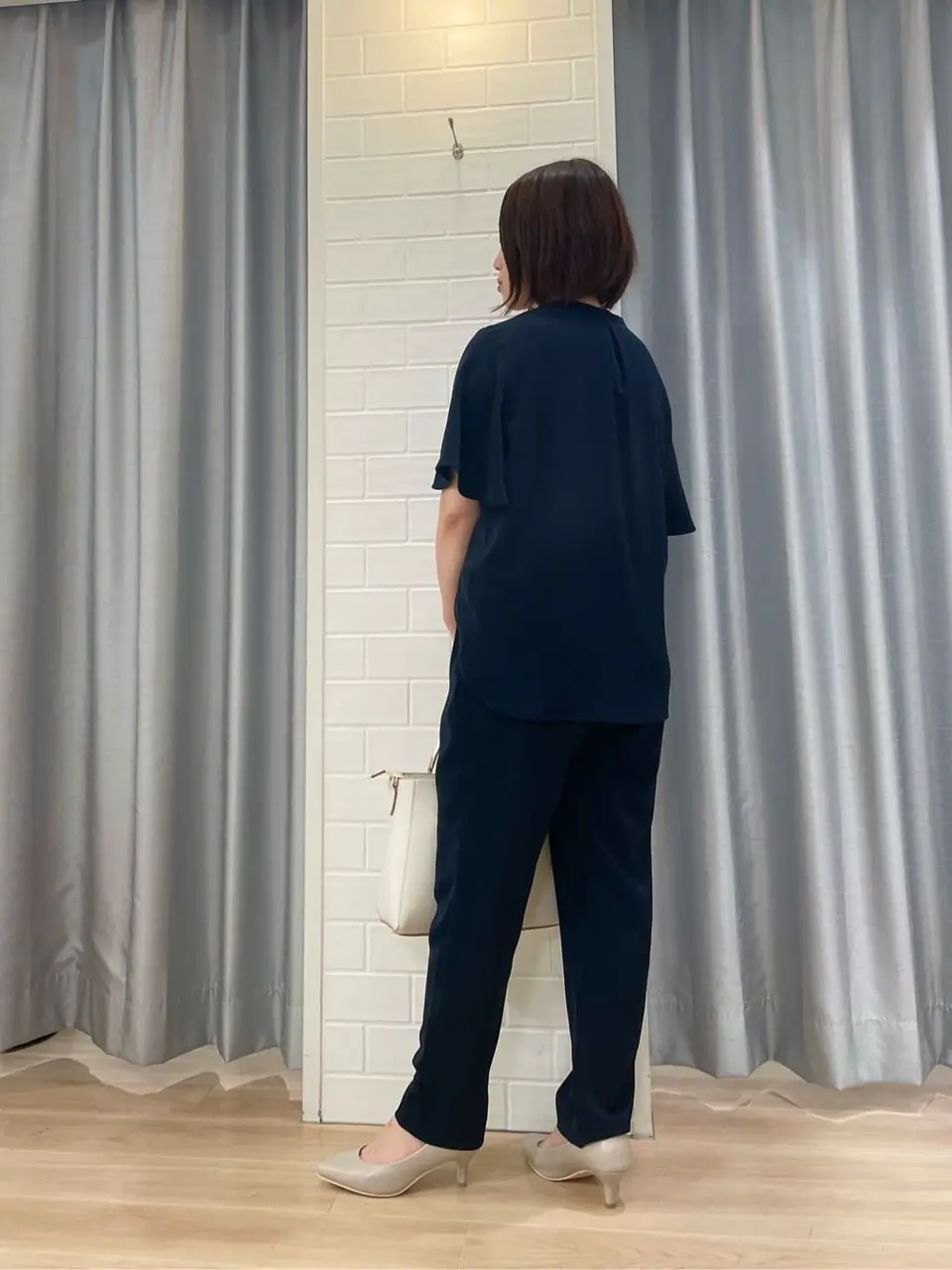 ANY SIS 丸岡 コーディネート画像