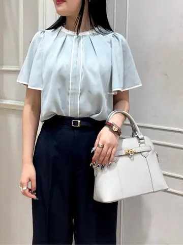 ANY SIS erika コーディネート画像