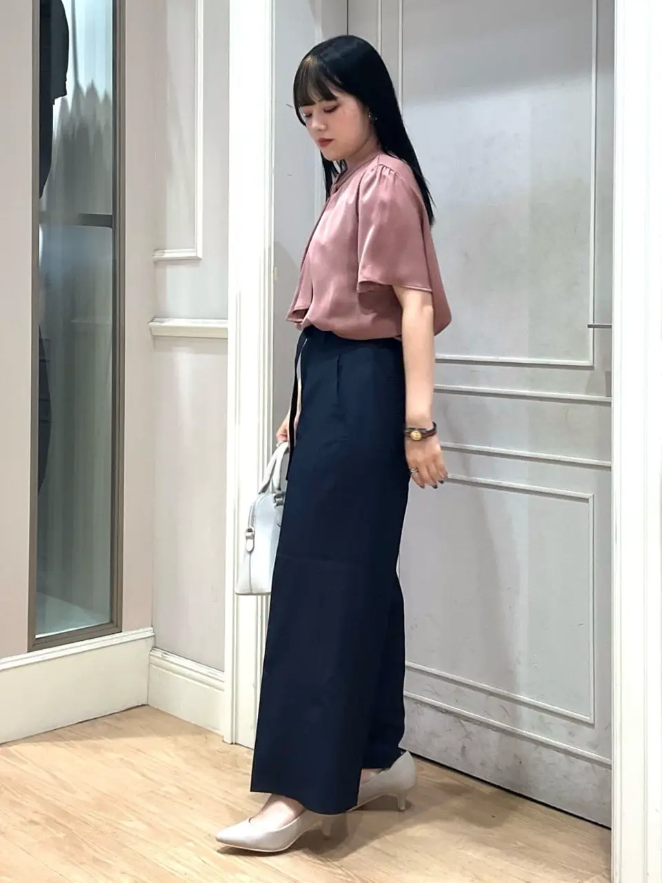 ANY SIS erika コーディネート画像