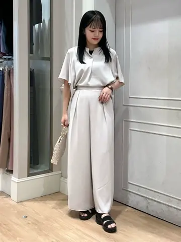 ANY SIS erika コーディネート画像