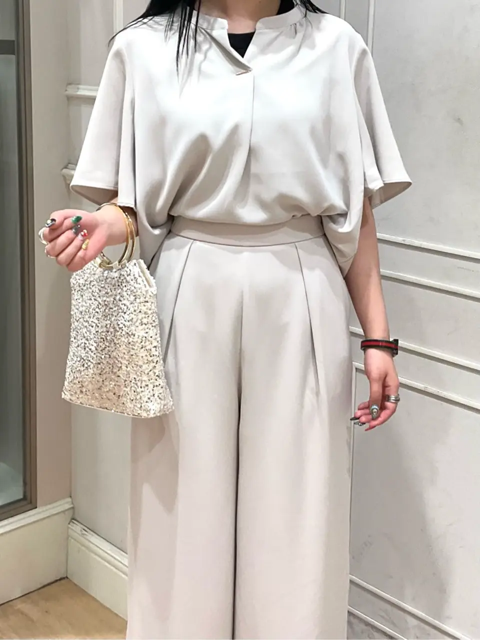 ANY SIS erika コーディネート画像