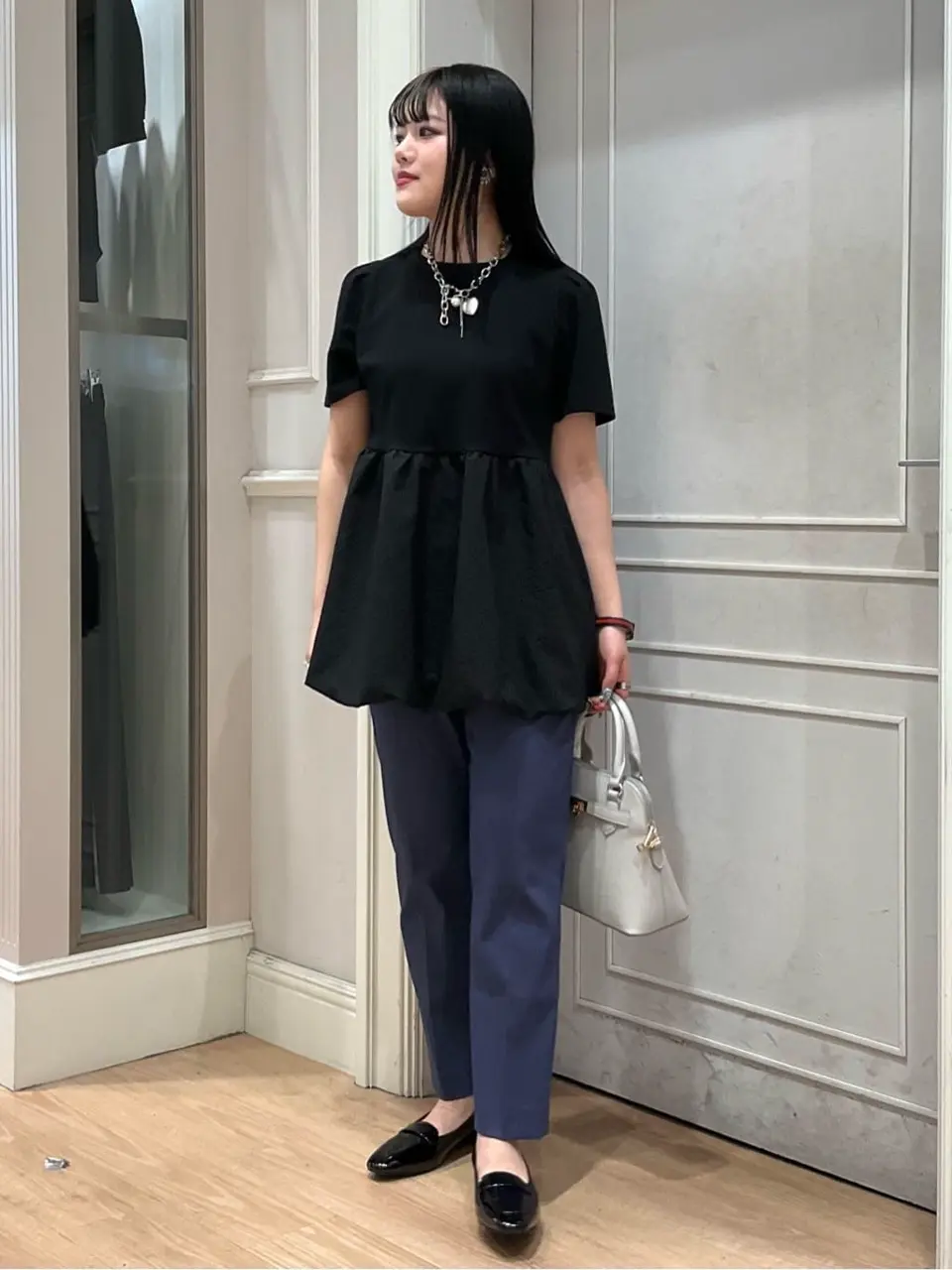 ANY SIS erika コーディネート画像