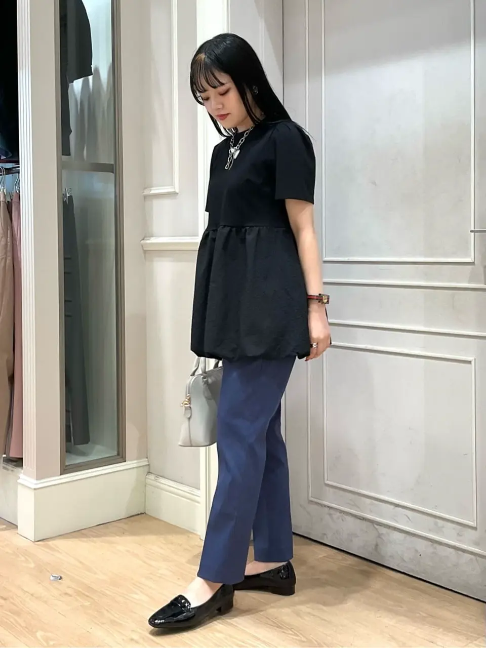 ANY SIS erika コーディネート画像