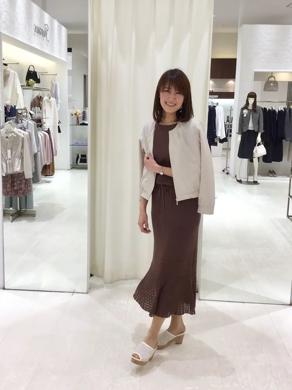 ANY SIS スタッフ コーディネート画像