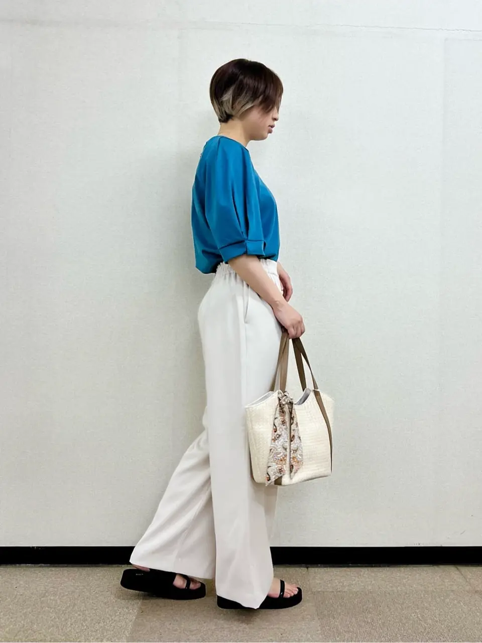 ANY SIS 村上 コーディネート画像