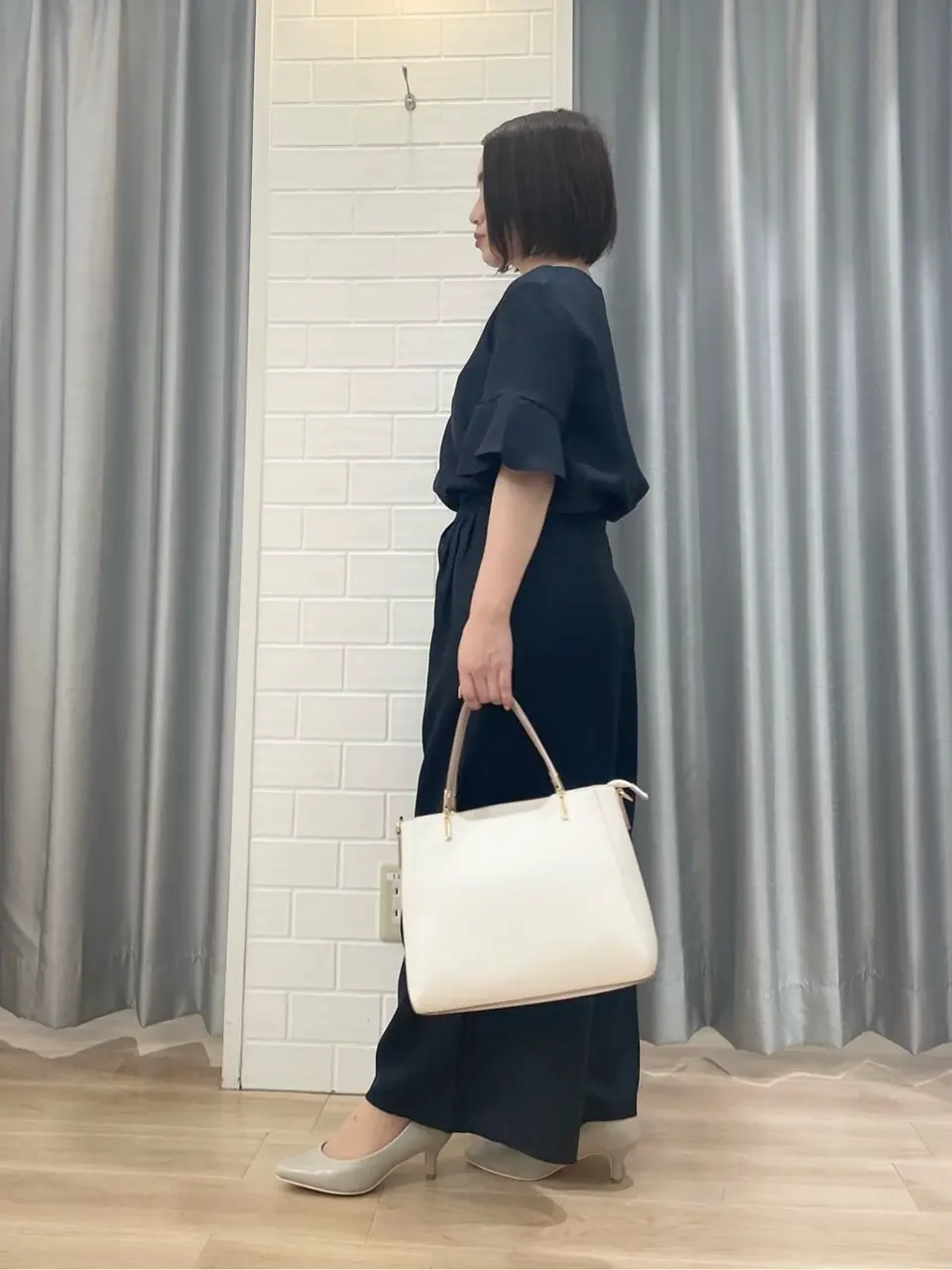 ANY SIS 丸岡 コーディネート画像