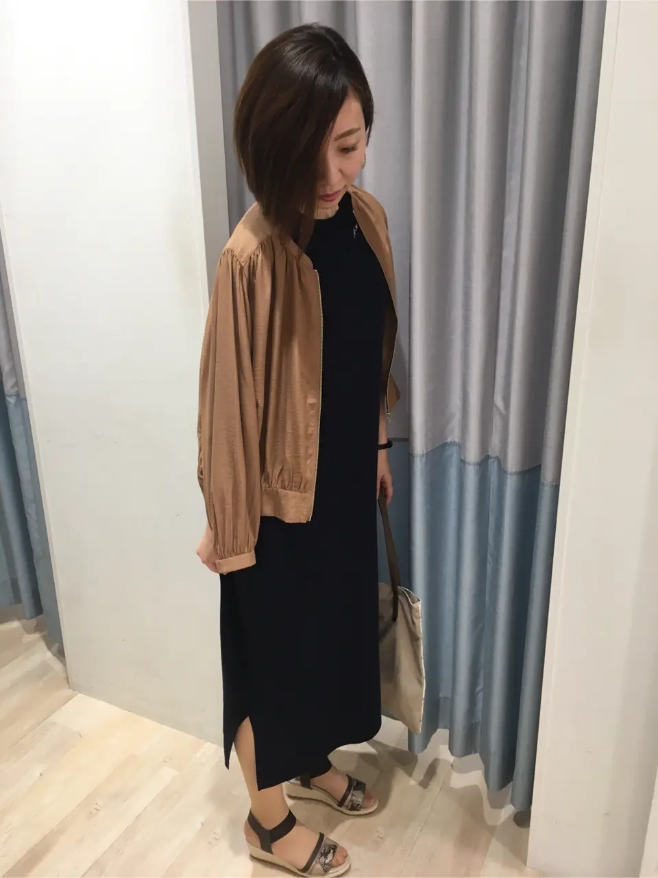 ANY SIS スタッフ コーディネート画像