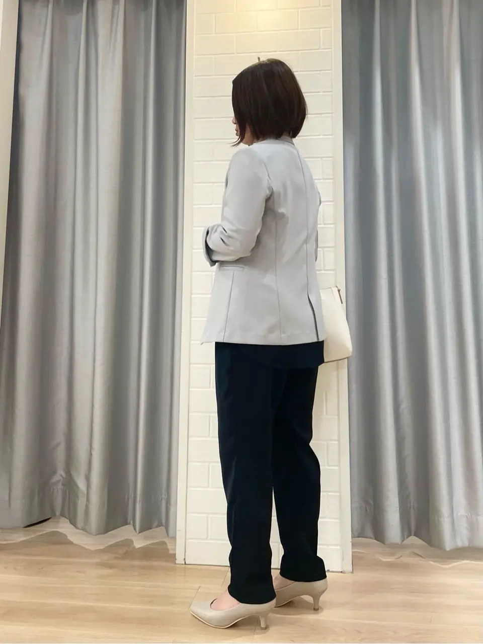 ANY SIS 丸岡 コーディネート画像