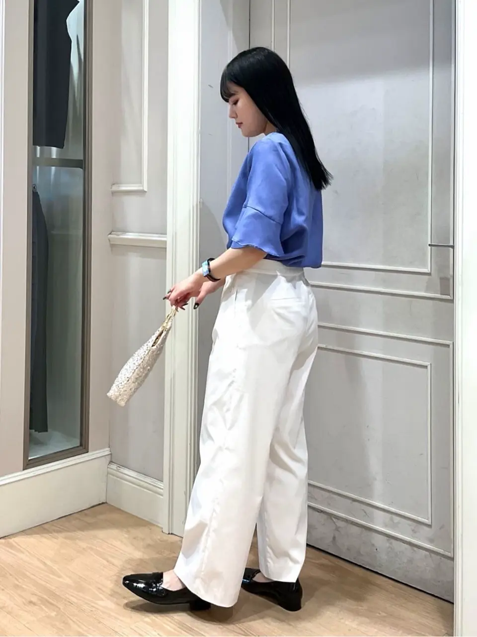 ANY SIS erika コーディネート画像