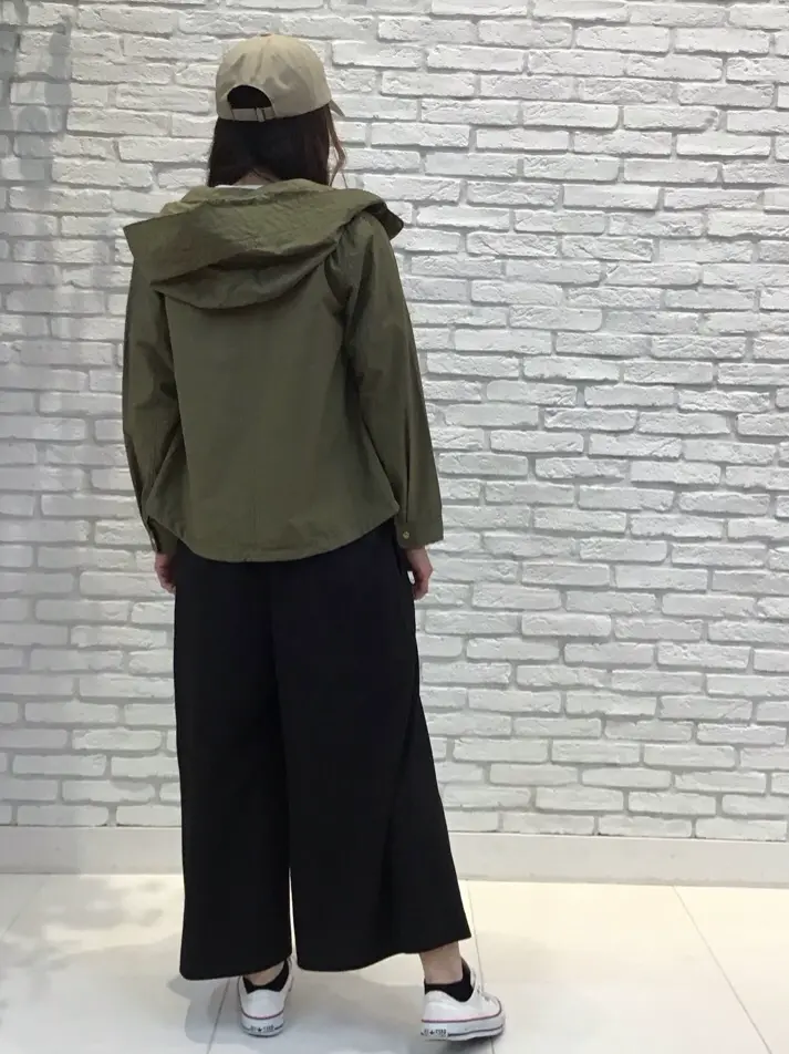 ANY SIS 東海林 コーディネート画像