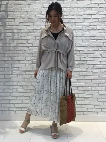 ANY SIS 東海林 コーディネート画像