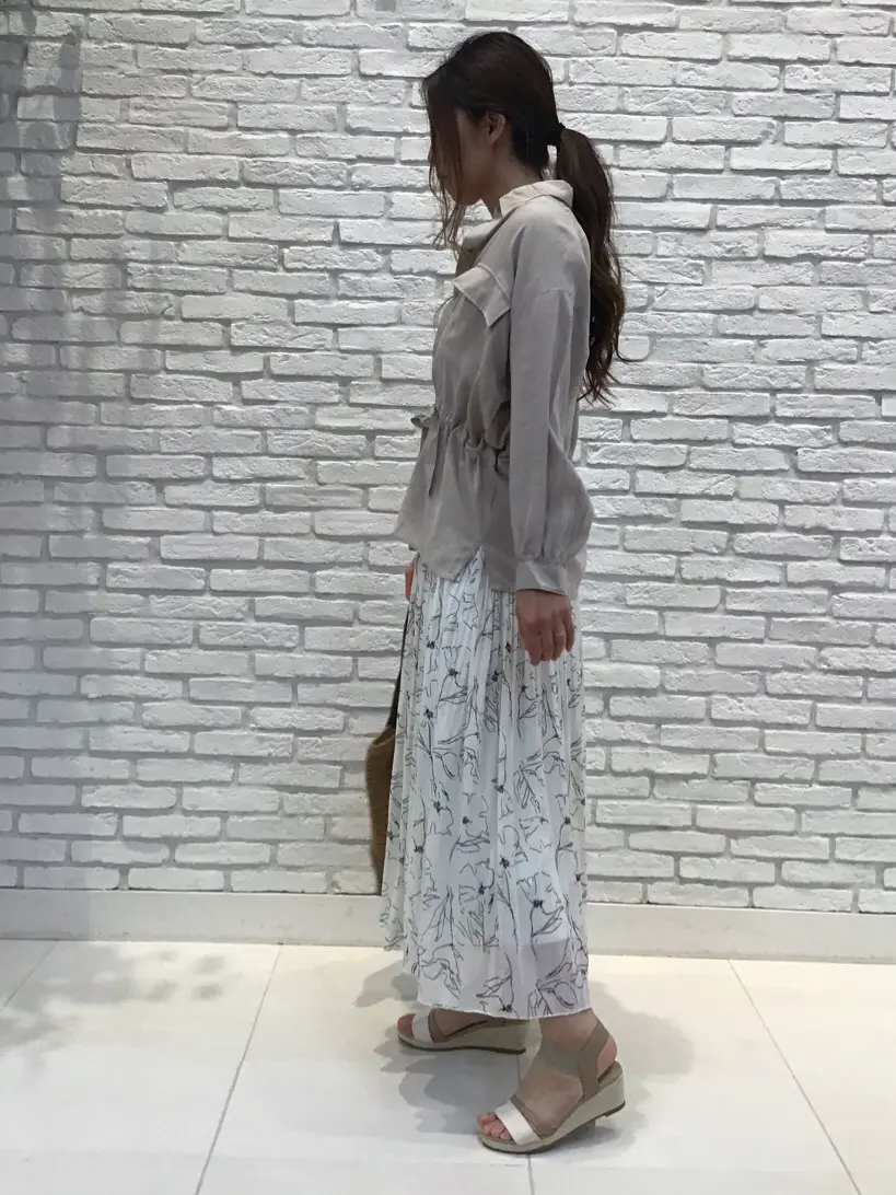 ANY SIS 東海林 コーディネート画像