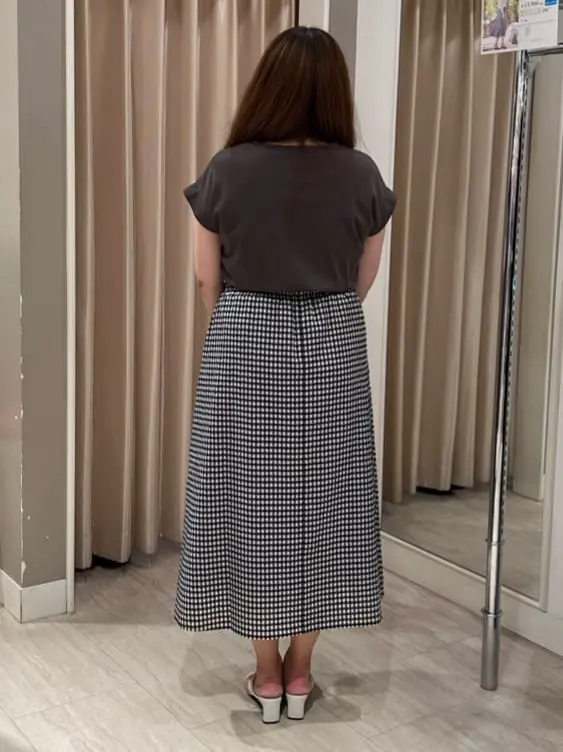 ANY SIS 新井 コーディネート画像