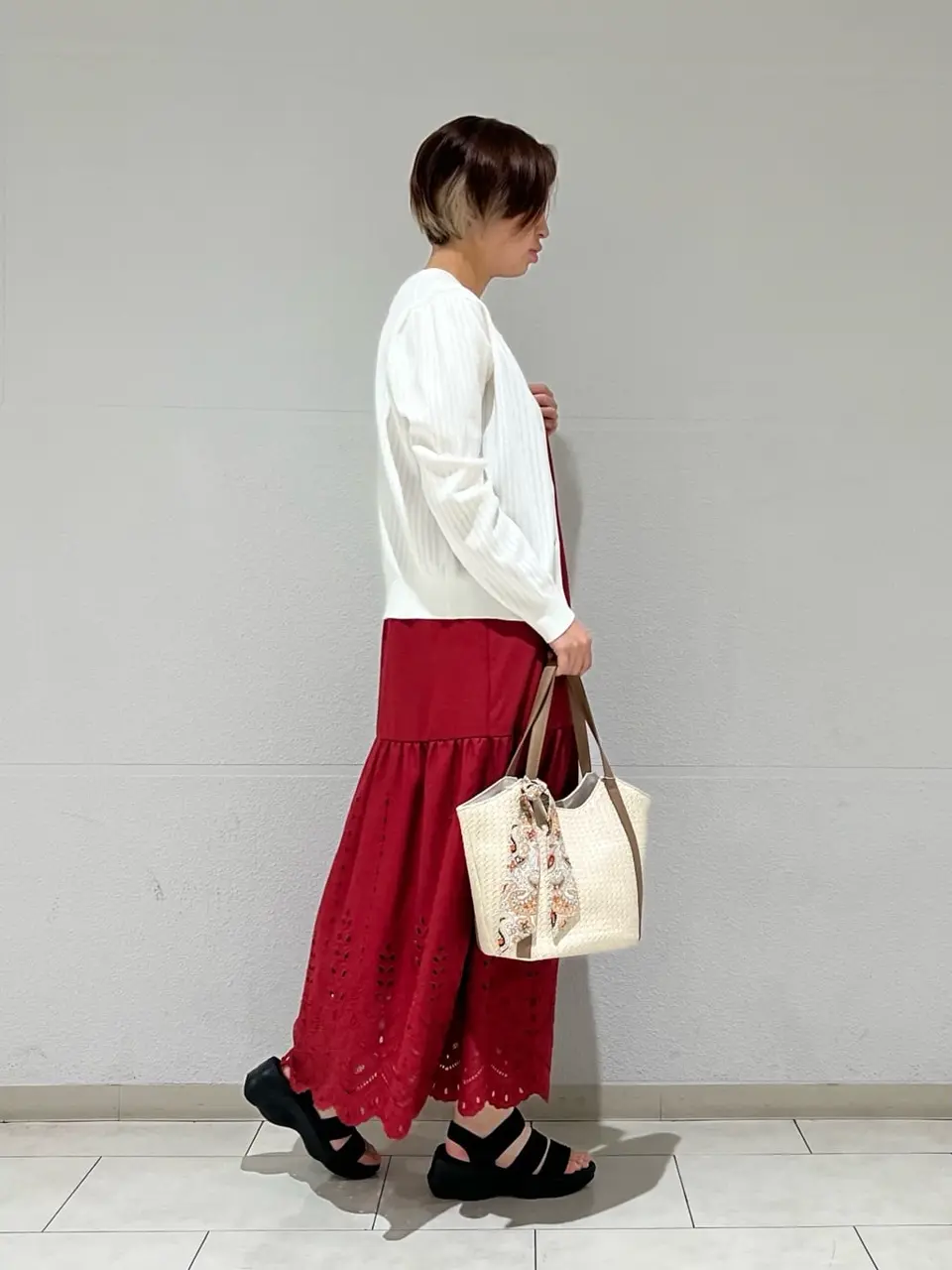 ANY SIS 村上 コーディネート画像