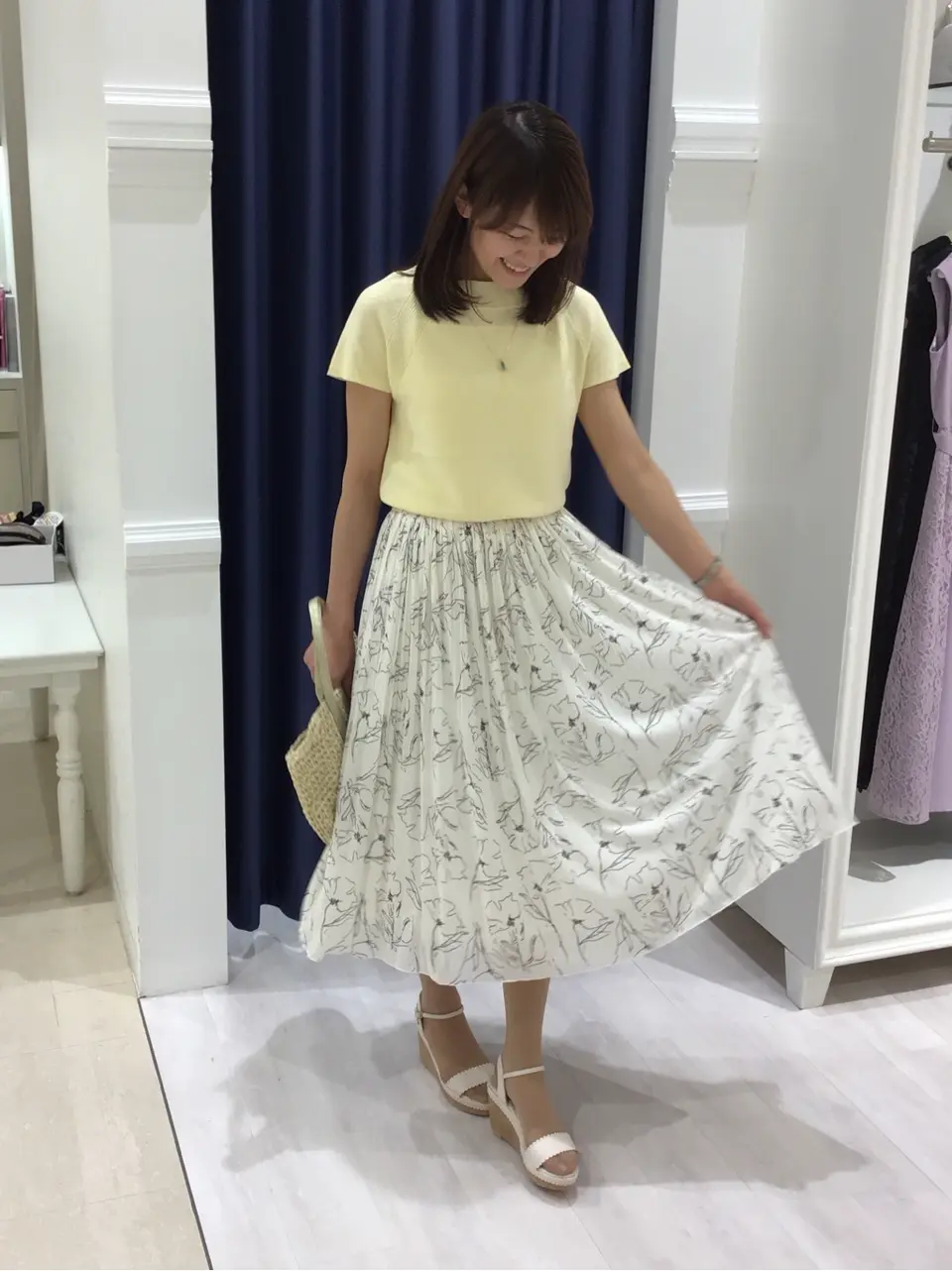 ANY SIS スタッフ コーディネート画像