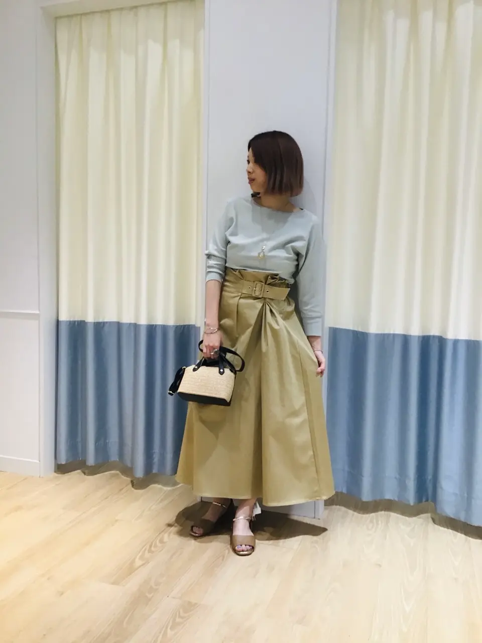 ANY SIS スタッフ コーディネート画像