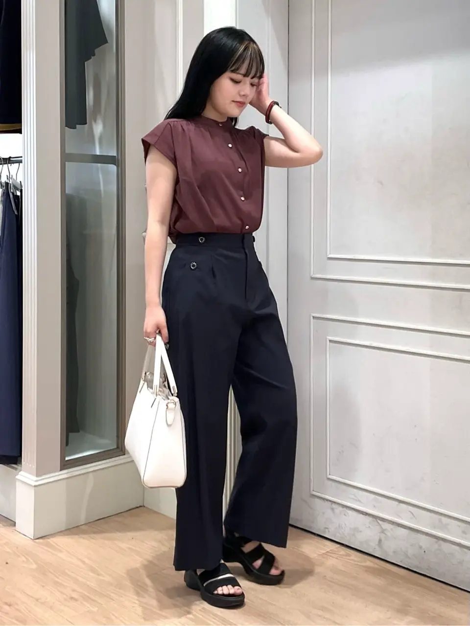 ANY SIS erika コーディネート画像