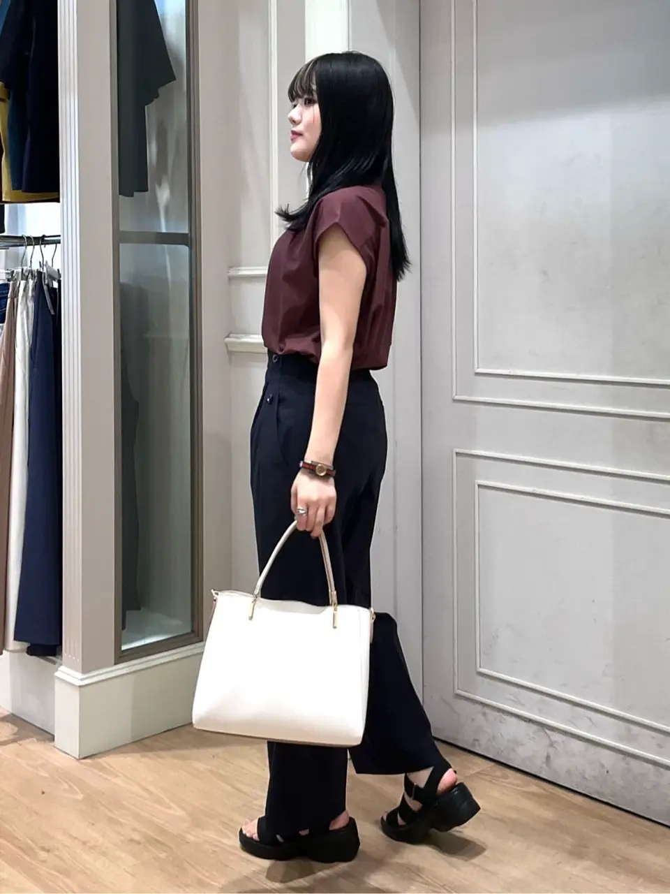 ANY SIS erika コーディネート画像