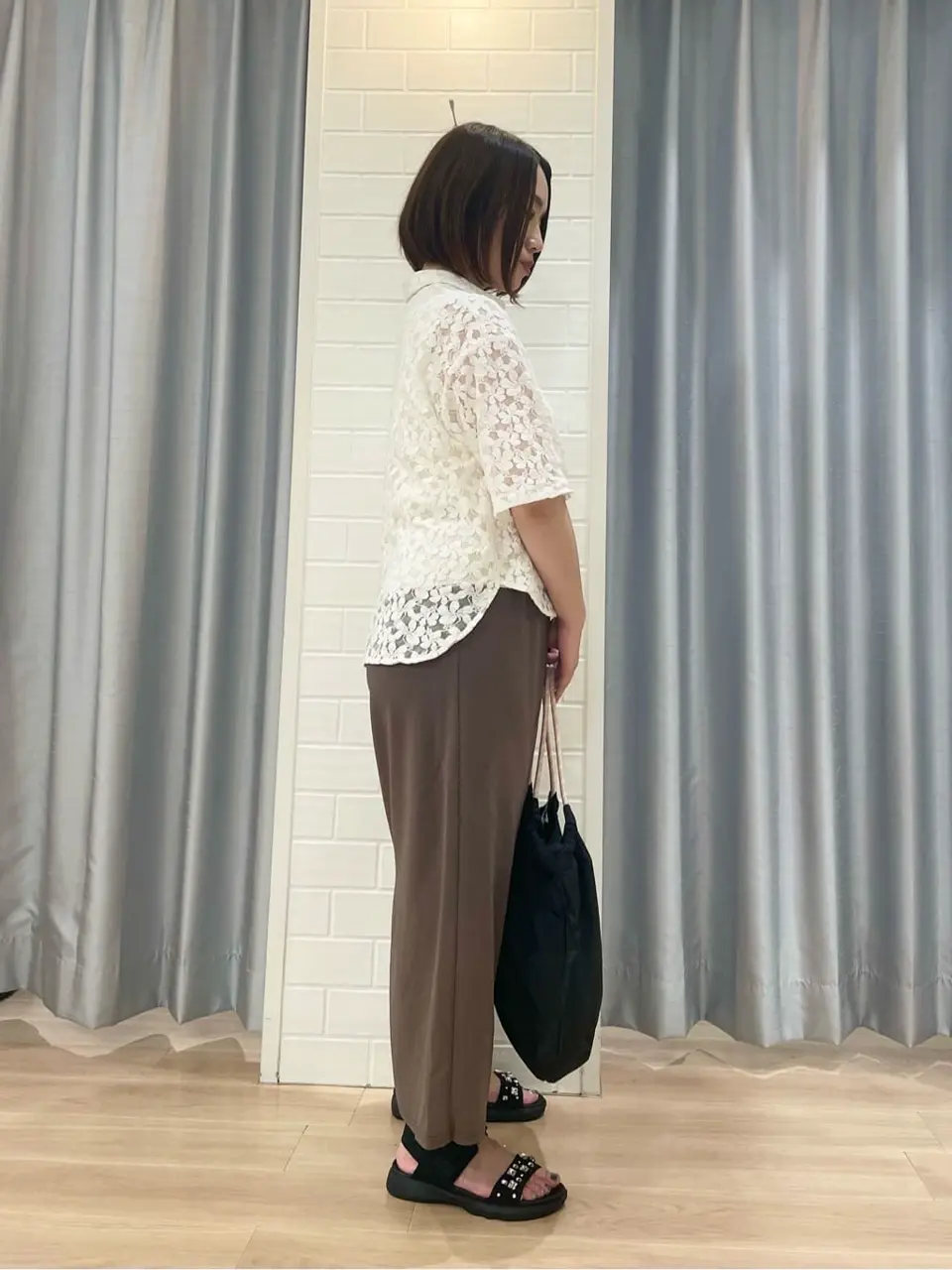 ANY SIS 丸岡 コーディネート画像