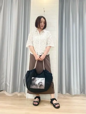 ANY SIS 丸岡 コーディネート画像