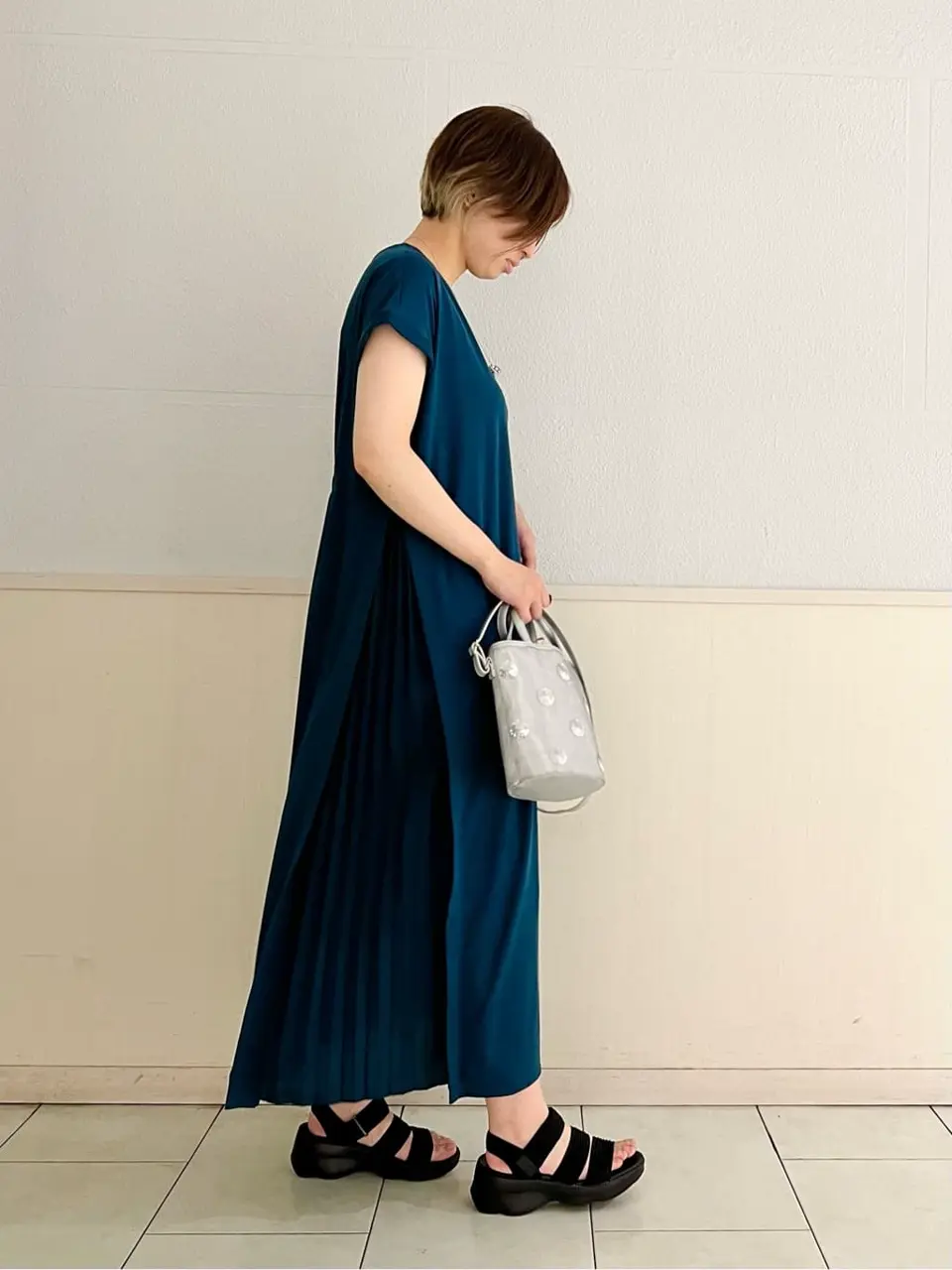 ANY SIS 村上 コーディネート画像