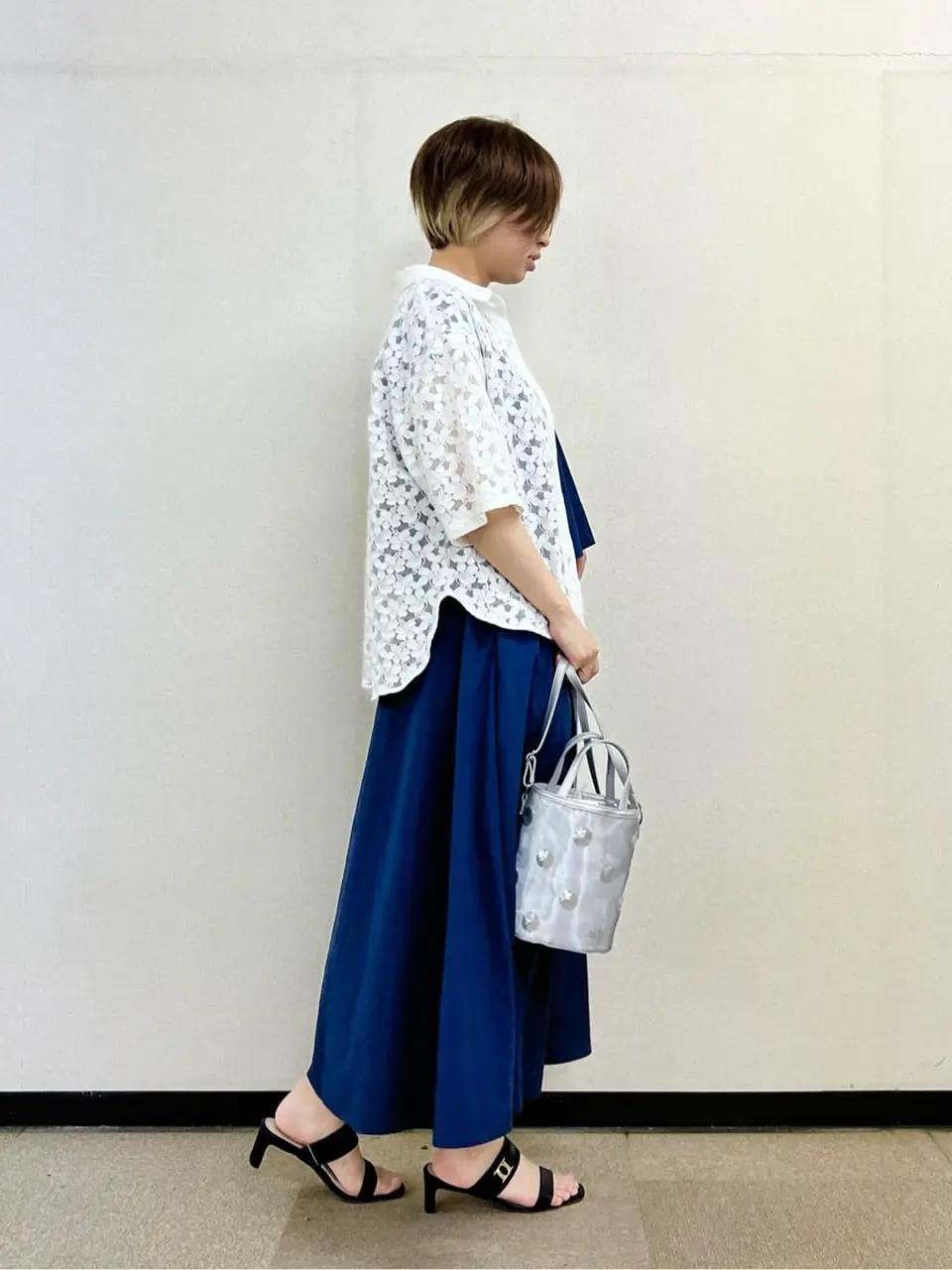 ANY SIS 村上 コーディネート画像