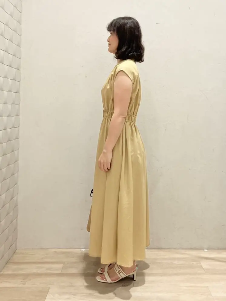 ANY SIS 西出 コーディネート画像