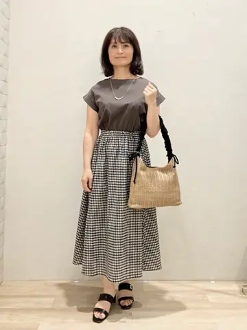 ANY SIS 西出 コーディネート画像