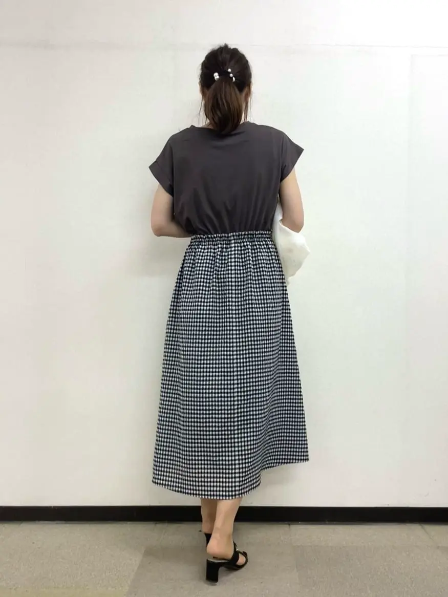 ANY SIS 小山 コーディネート画像