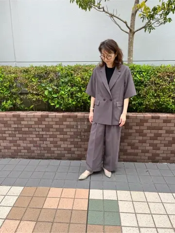 ANY SIS スタッフ コーディネート画像